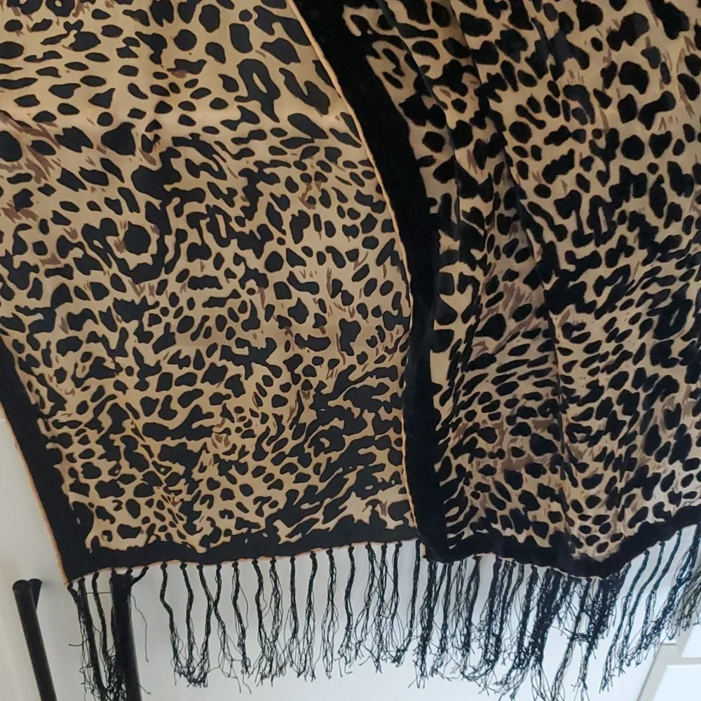 Scarf - Picture 3 of 3